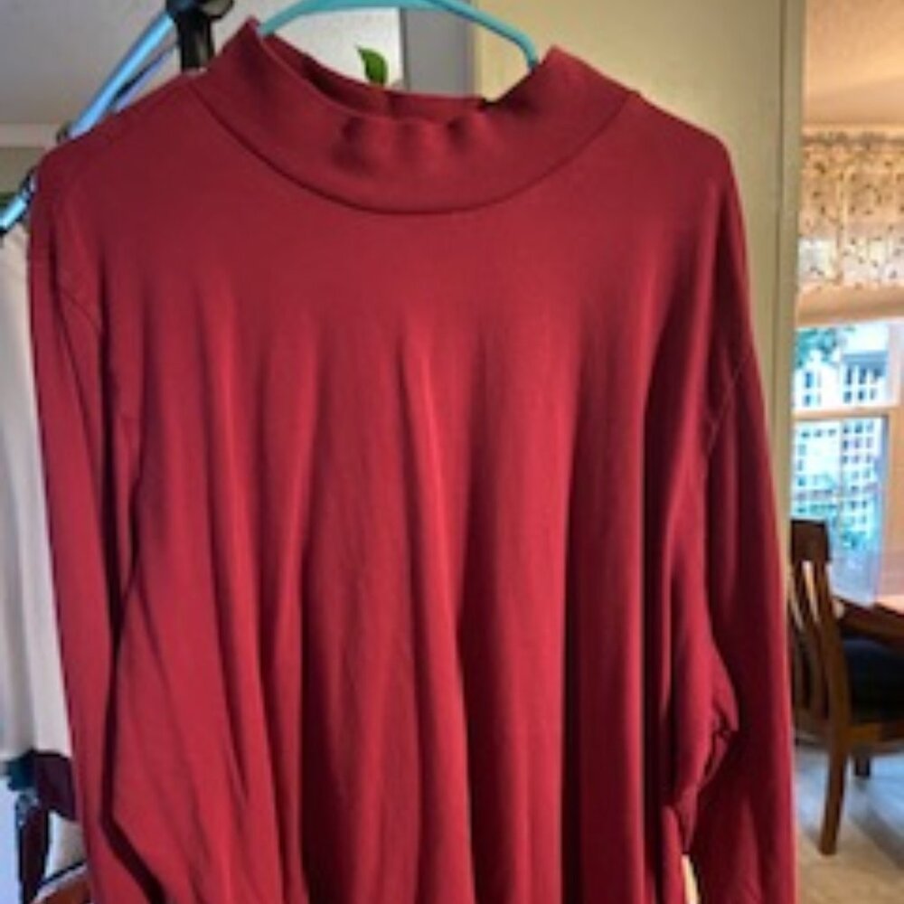 Plus Size Woman's mock t neck RED